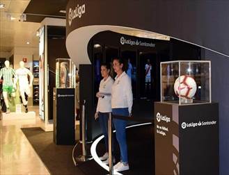 Córner de LaLiga en El Corte Inglés.